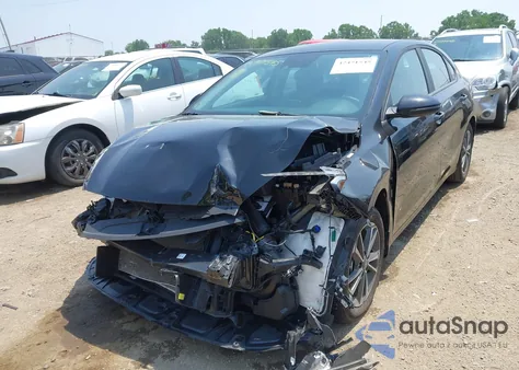 2024 Kia Forte Lx/Lxs z USA, uszkodzony, nr VIN 3KPF24AD8RE771047